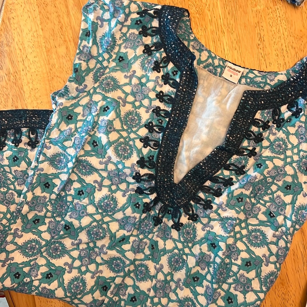 Rickshaw design size S beach cover up! Super cute
